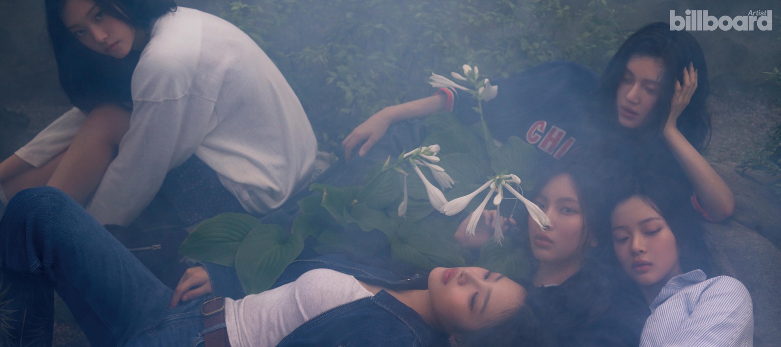 뉴진스는 과거와 현재를 잇고, 미래를 그린다