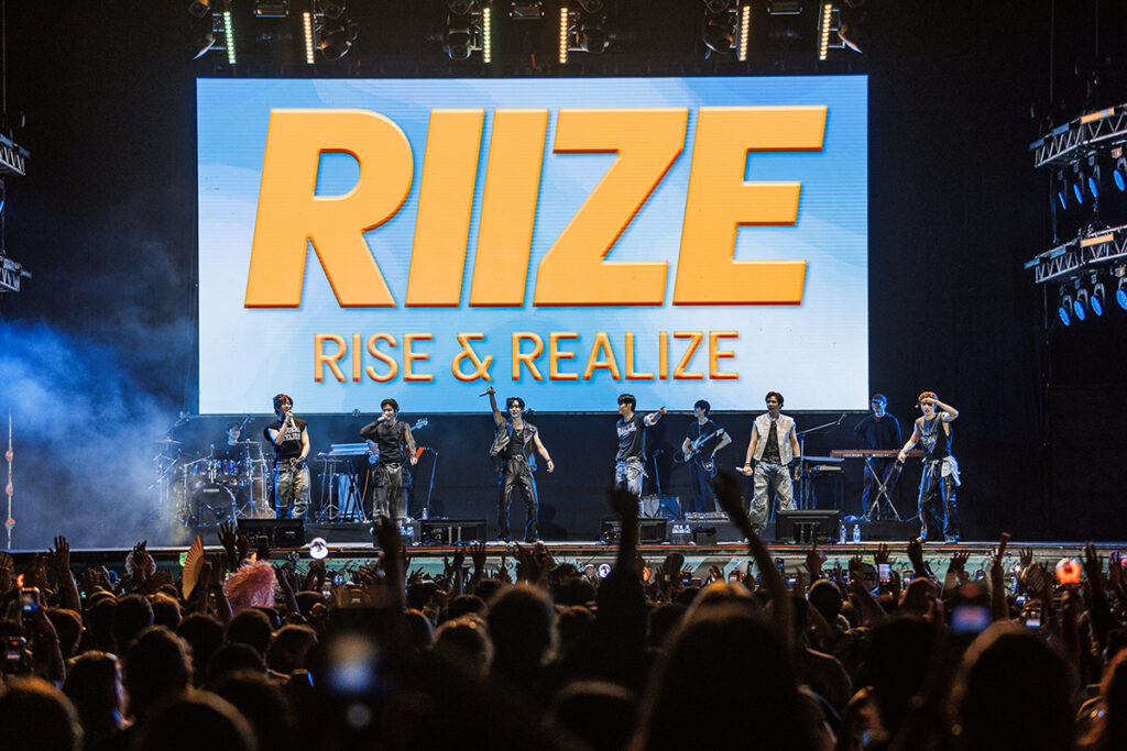 라이즈, ‘롤라팔루자 남미’ 3개국 접수…차세대 페스티벌 강자 입증