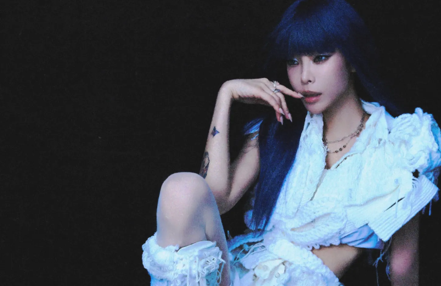 이 노랫말이 위로가 된다면, 헤이즈의 목소리가 이 계절을 감싸안을 때