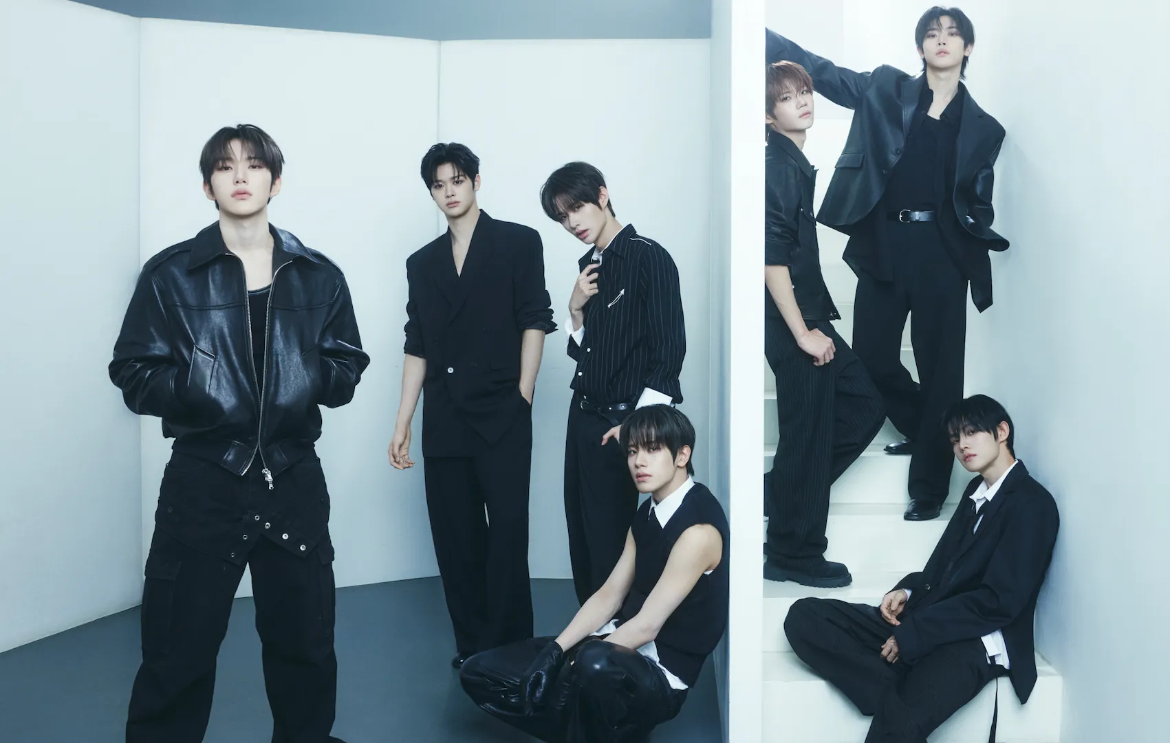 눈을 뜨지 않아도 보고 들을 수 있는 것. 지금 클로즈 유어 아이즈가 써내려가는 시