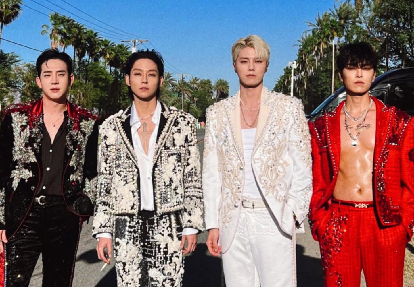 차곡차곡 쌓아 올린 더로즈의 8년