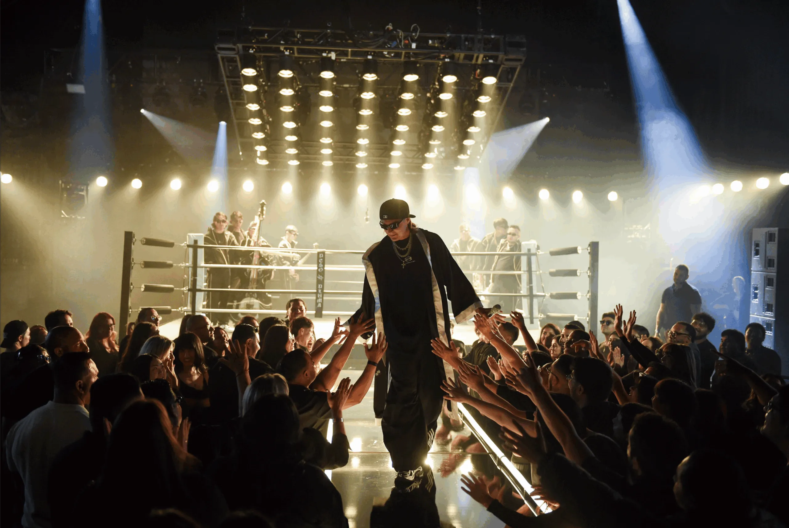 많은 톱 아티스트들이 음악 페스티벌을 포기하고 스타디움 콘서트를 선호하는 이유