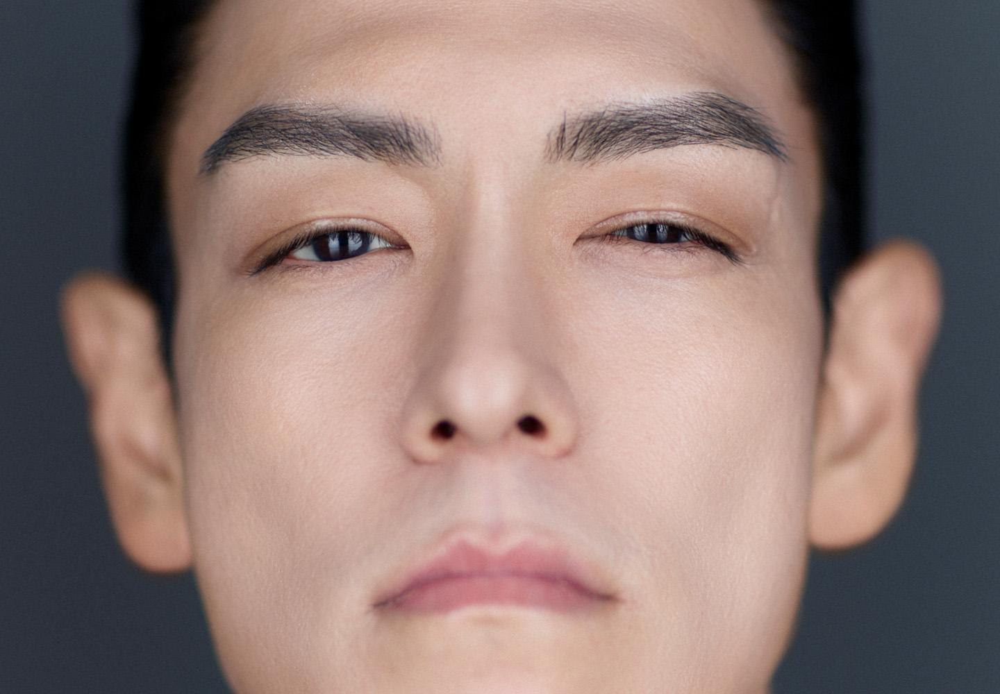 탑, 솔로 컴백 지원사격 라인업 보니…‘미술계 거장’ 에드 루샤·‘오징어 게임’ 채경선