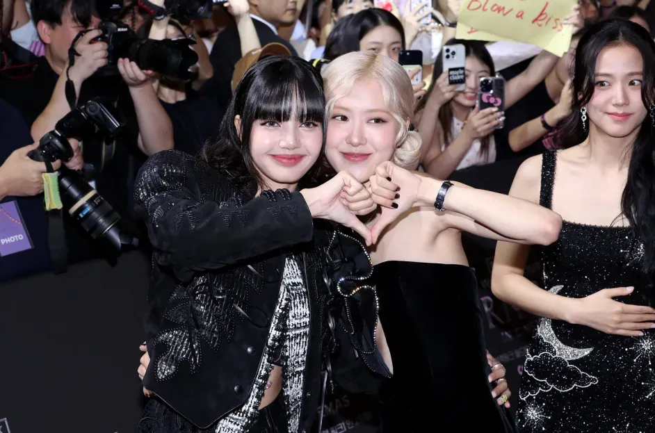 리사 코첼라 솔로 무대 후, 로제가 전한 다정한 인터뷰