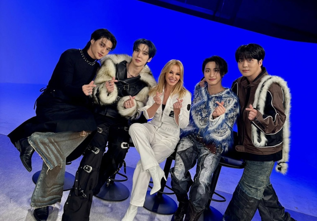 카일리 미노그와 에이티즈가 “Can’t Get You Out Of My Head”를 함께 불렀을 때