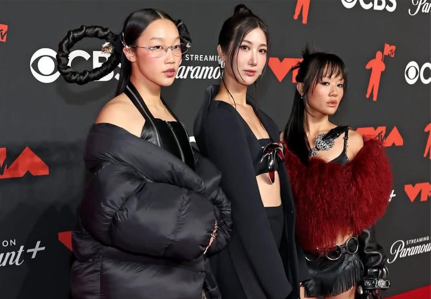 K-팝, 글로벌 무대의 중심에 서다: 로제·에스파·르세라핌·피원하모니·헌트릭스의 최근 행보