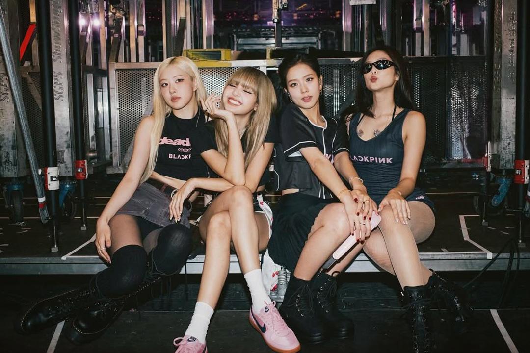 드디어 베일 벗었다…블랙핑크, ‘[DEADLINE]’ 티저 포스터 공개