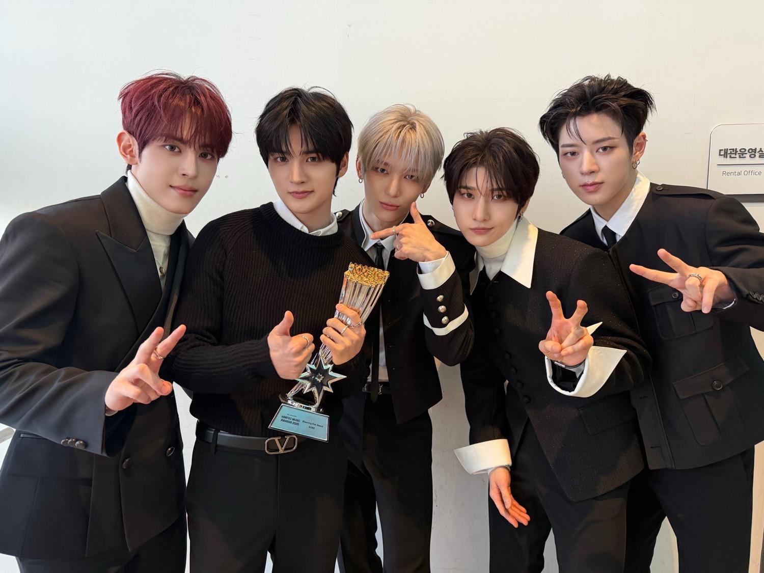 빌보드가 먼저 알아본 나우즈의 도약, HMA 2년 연속 수상