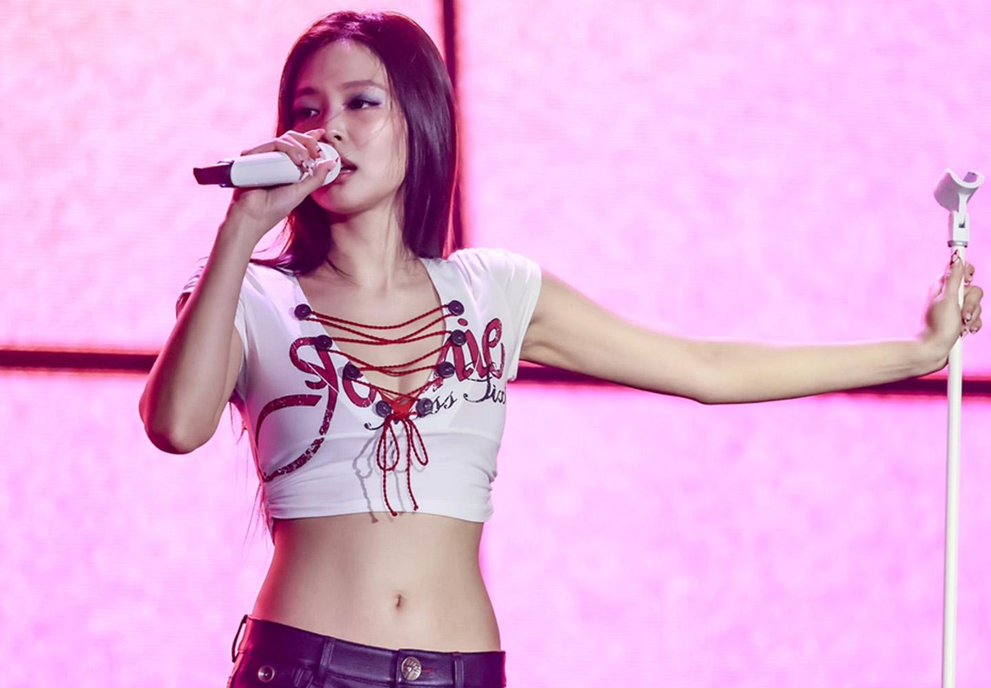 제니, 첫 중국 솔로 무대서 "Dracula" 최초 공개