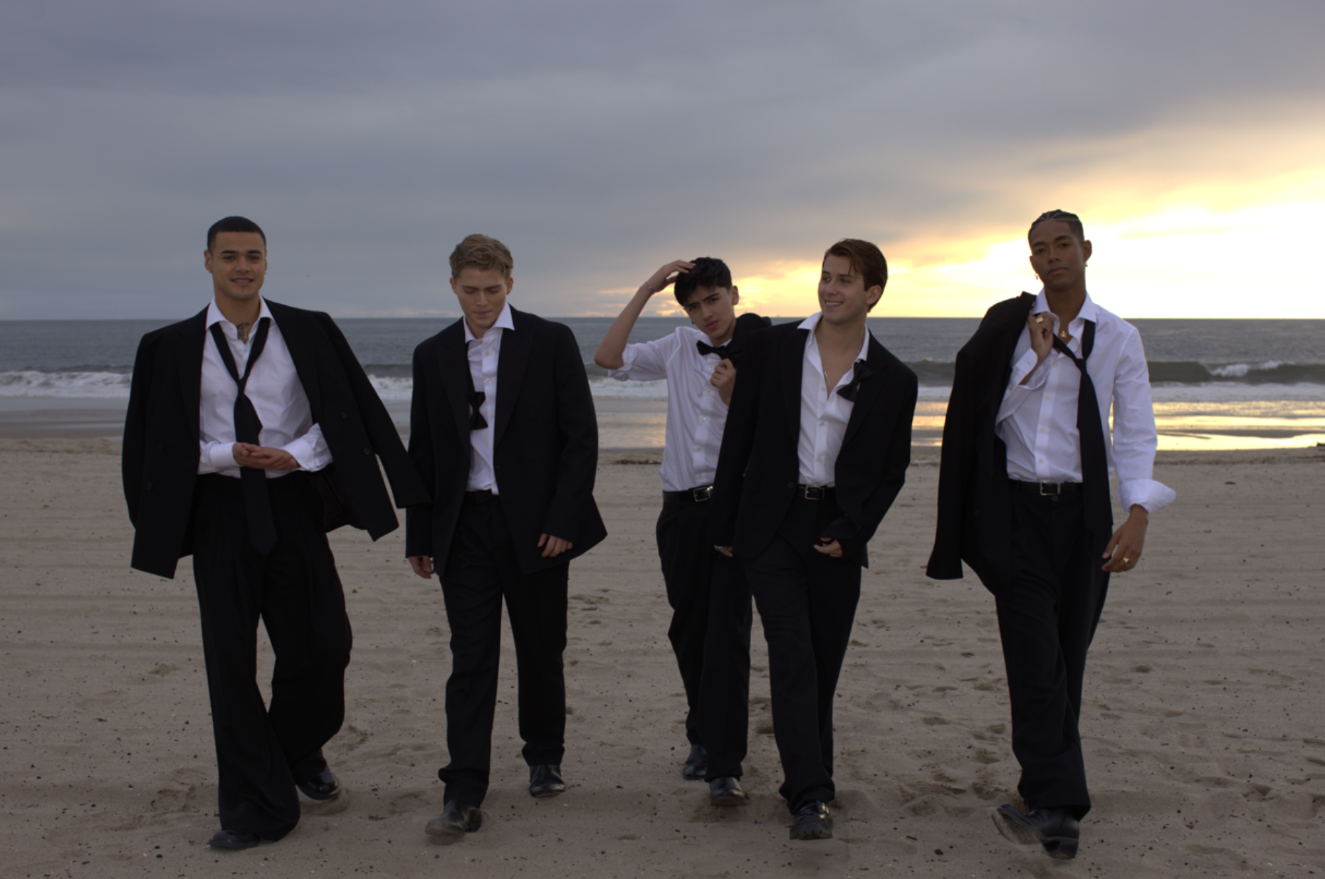 하이브 라틴 그룹 산토스 브라보스, K-팝 본고장 한국서 첫 음악방송 무대