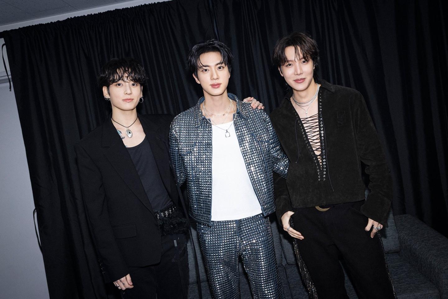 팬과 아티스트의 관계는 어떻게 같이 성장할 수 있을까?